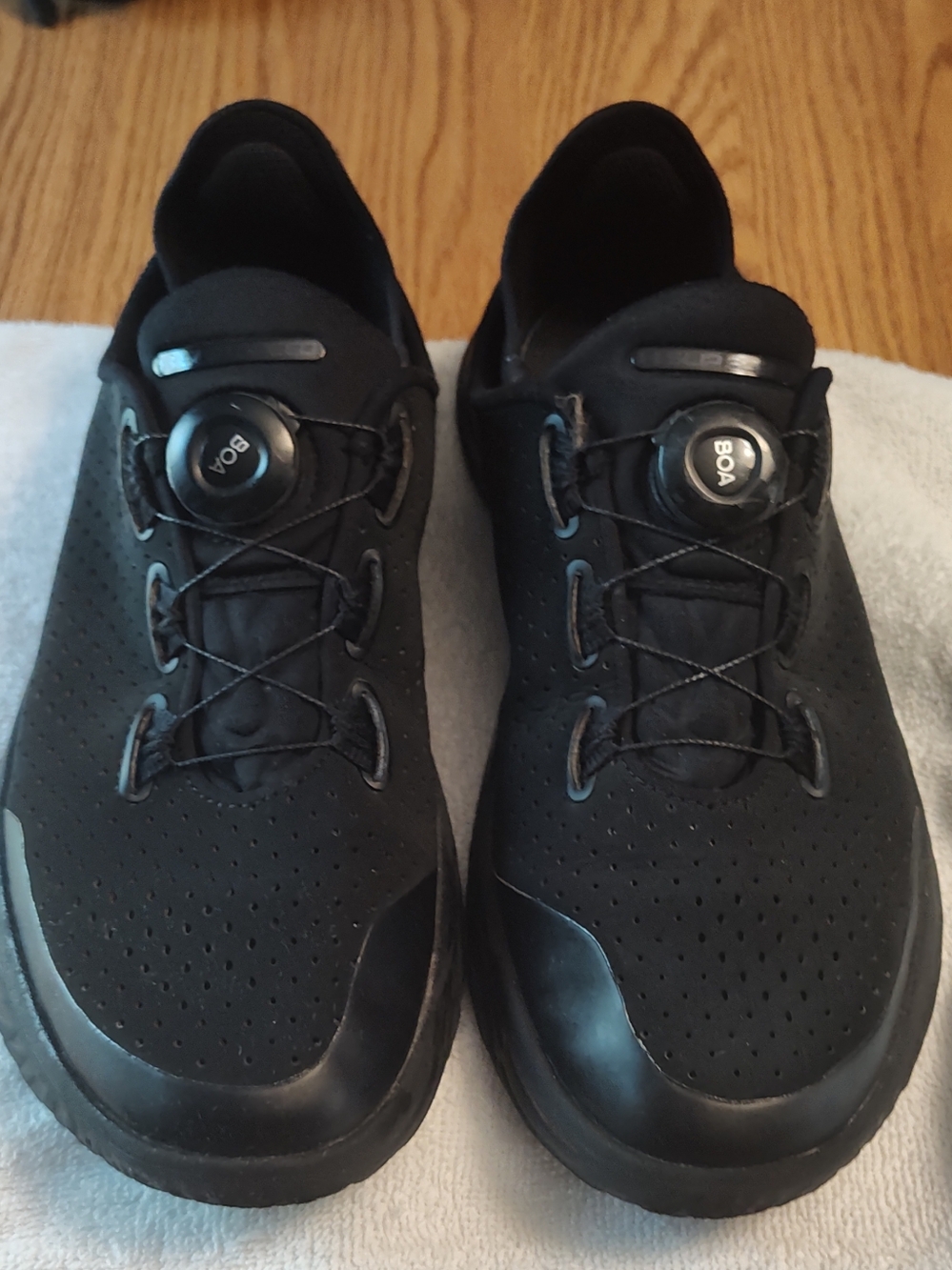 Under Armour Mens SlipSpeed Size 8. Black.